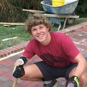 Meet your Posher, Davis